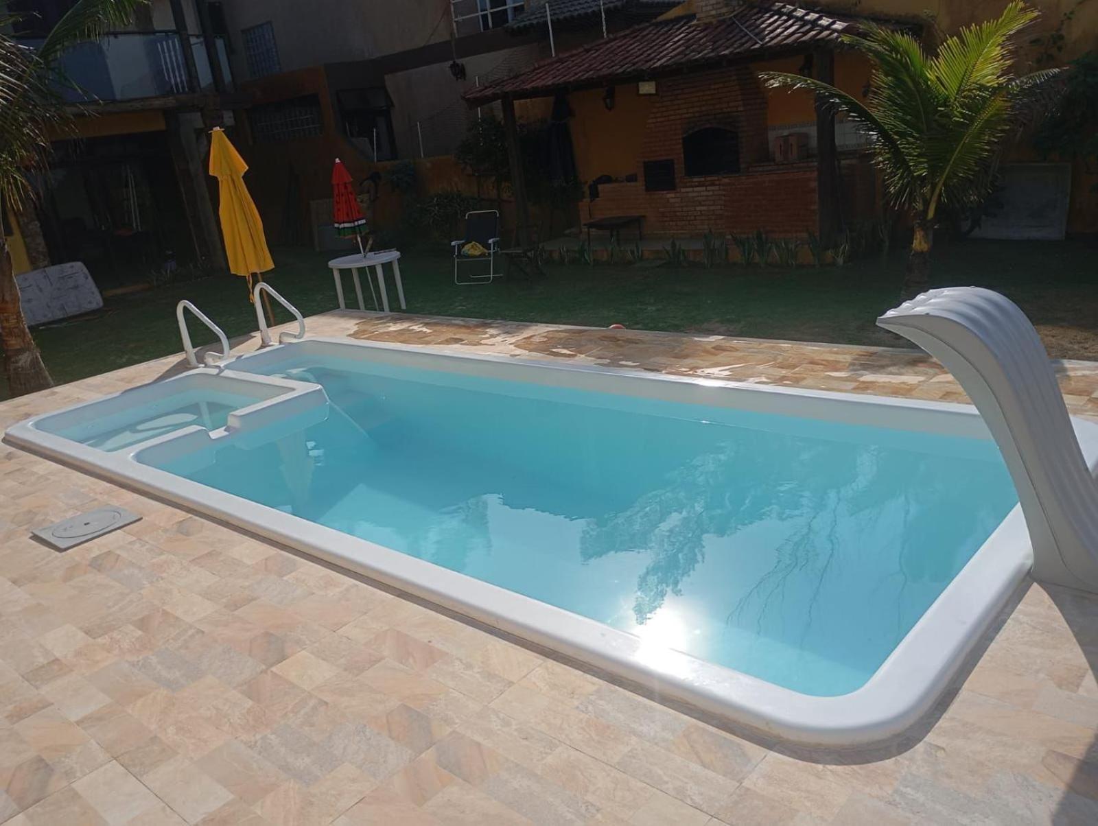 Cabo Frio, Piscina De Frente Pro Mar, Pe Na Areia